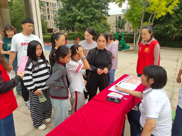 沈阳市浑南区白塔街道双羊社区:双节同庆暖意浓 趣味游园“邻”距离